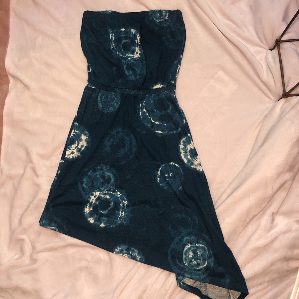 strapless dress